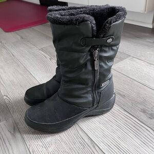Khombu Black Faux-Fur Lined Winter Boots "Joan" Zip-Up Sz 6